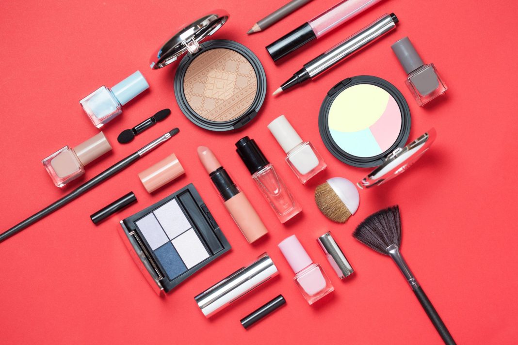 Top 5 Make-up Must-Haves by Women